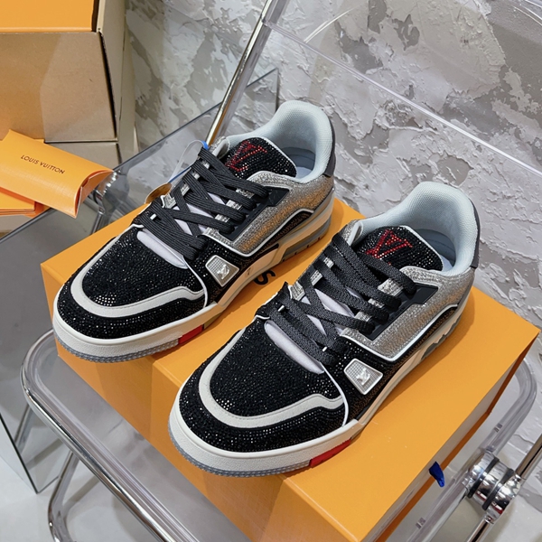 ルイヴィトン靴正面デザイン